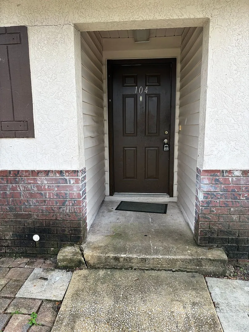 1514 Clearlake Rd — Photo 3