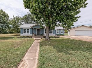 1023 S Jackson St, Mc Gregor, TX 76657