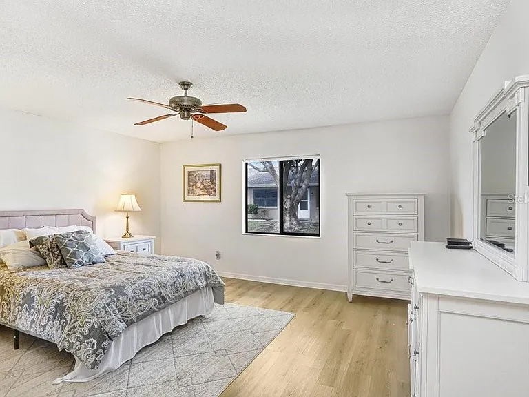 1409 Ingram Dr — Photo 18
