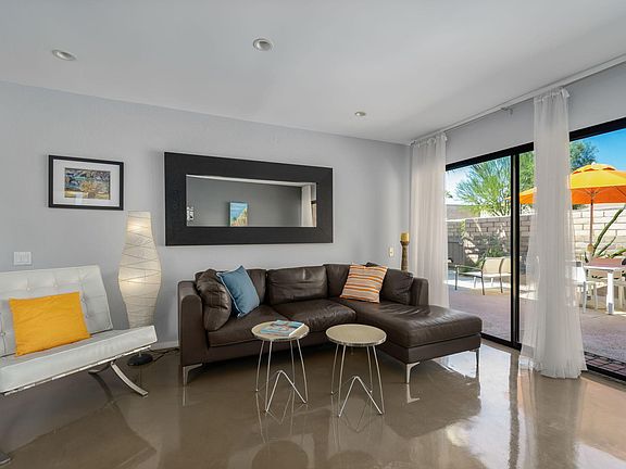 2nd image of 2020 E Sandalwood Dr