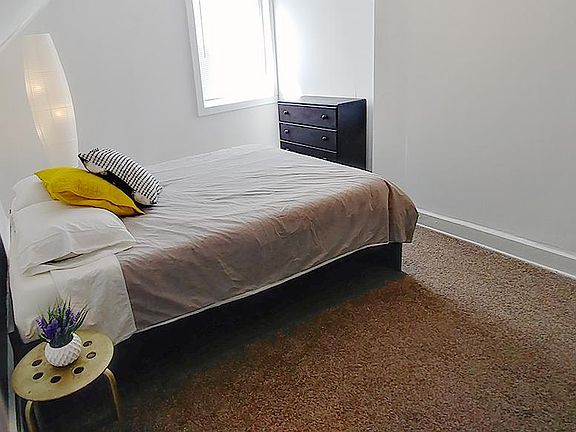 3rd image of 1922 Bigelow St #3