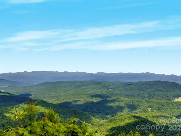 117 Sahalee Trl #2, Hendersonville, NC 28739