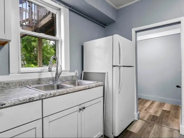 (undisclosed Address), Saint Paul, MN 55106