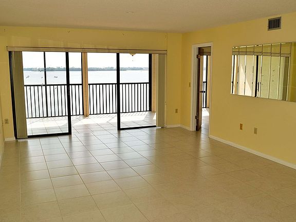 5th image of 250 S Sykes Creek Pkwy APT 407