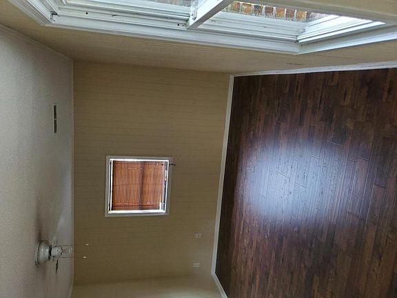 3rd image of 4425 Elderwood Dr