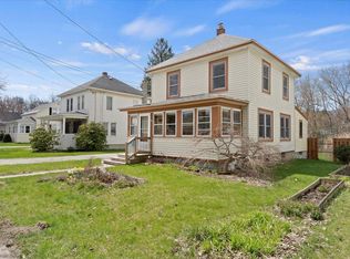125 Beech St, Bennington, VT 05201