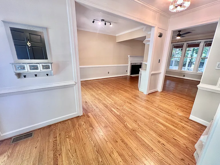 113 Lulworth Ct — Photo 12