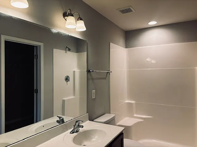 4499 Middletown Dr — Photo 21
