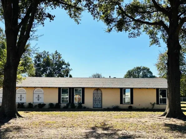 2712 Melody Ln, Newport, AR 72112