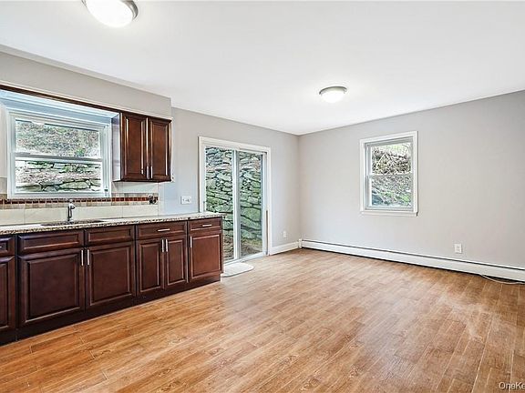 4th image of 30 Palisade St APT 1S