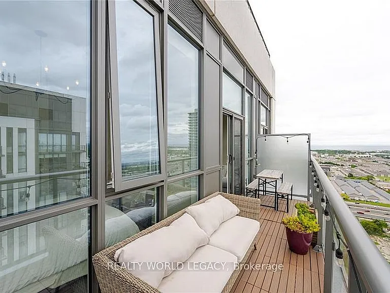 17 Zorra St #2407 — Photo 31