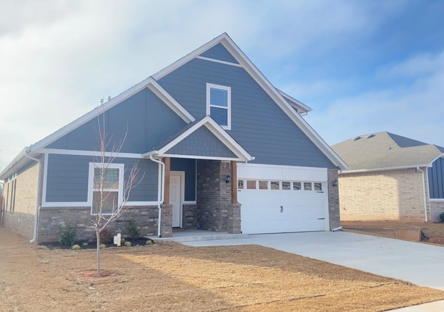 4 Bedroom 3 Bathroom 2 Car Garage Home in Oakdale School District — Photo 1