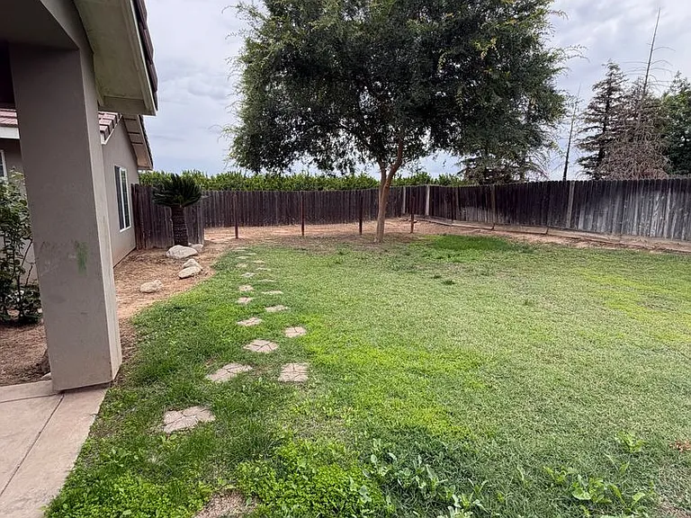 2892 Florence Ave — Photo 23