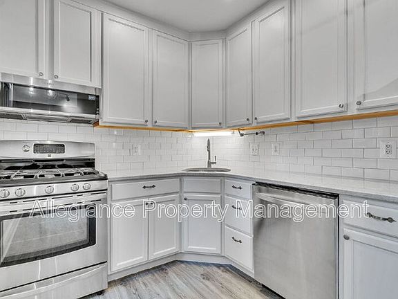 3rd image of 2600 16th St S APT 713