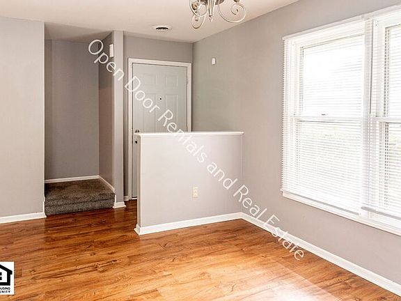 4th image of 5005 Vermont Ln