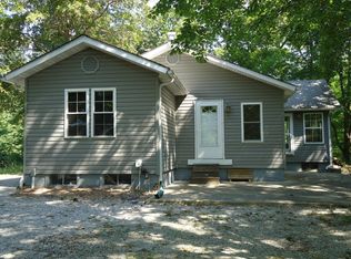 1873 County Farm Rd, Kell, IL 62853