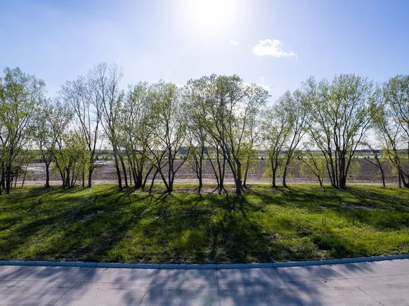 3752 56th Ave, Columbus, NE 68601