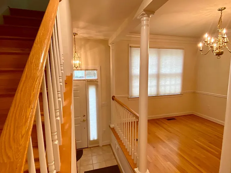 2621 Fairfax Dr — Photo 15