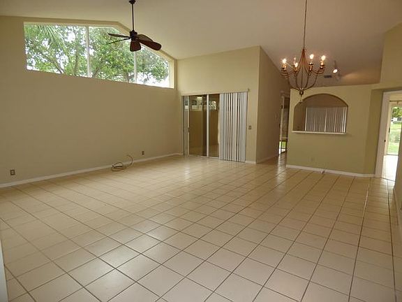 Living Rm. Dining Area