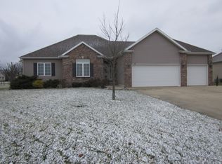 2770 Day Dr, Decatur, IL 62521