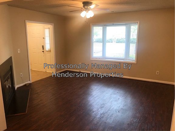 2nd image of 8314 Summerglen Cres
