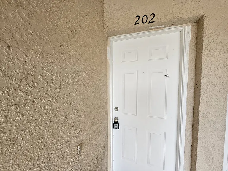 13438 Fairway Glen Dr #202 — Photo 4