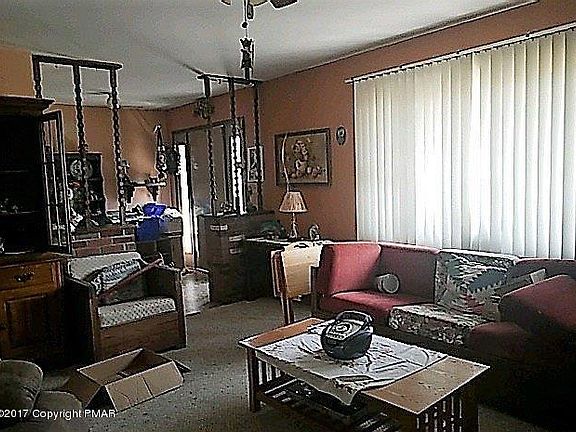4th image of 174 Mallard Ln