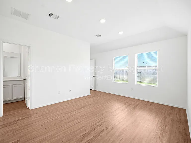 3002 Delancey Bend Way — Photo 17