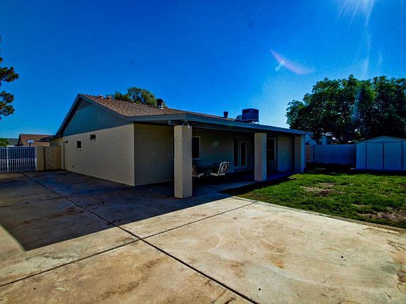 3rd image of 8821 W Orchid Ln