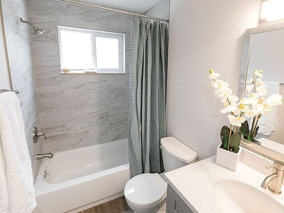 4th image of 3535 S Clarkson St #309