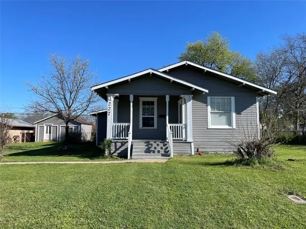 227 W Vinyard Rd, Duncanville, TX 75137