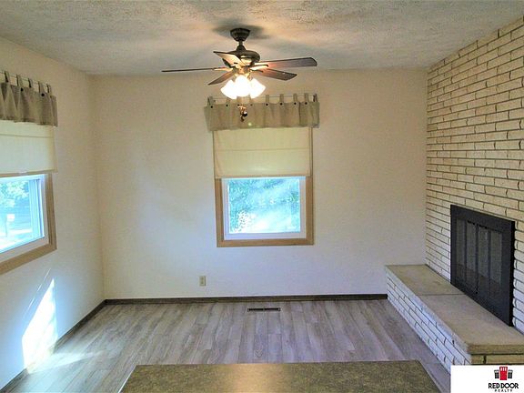 4th image of 6008 Oakridge Dr