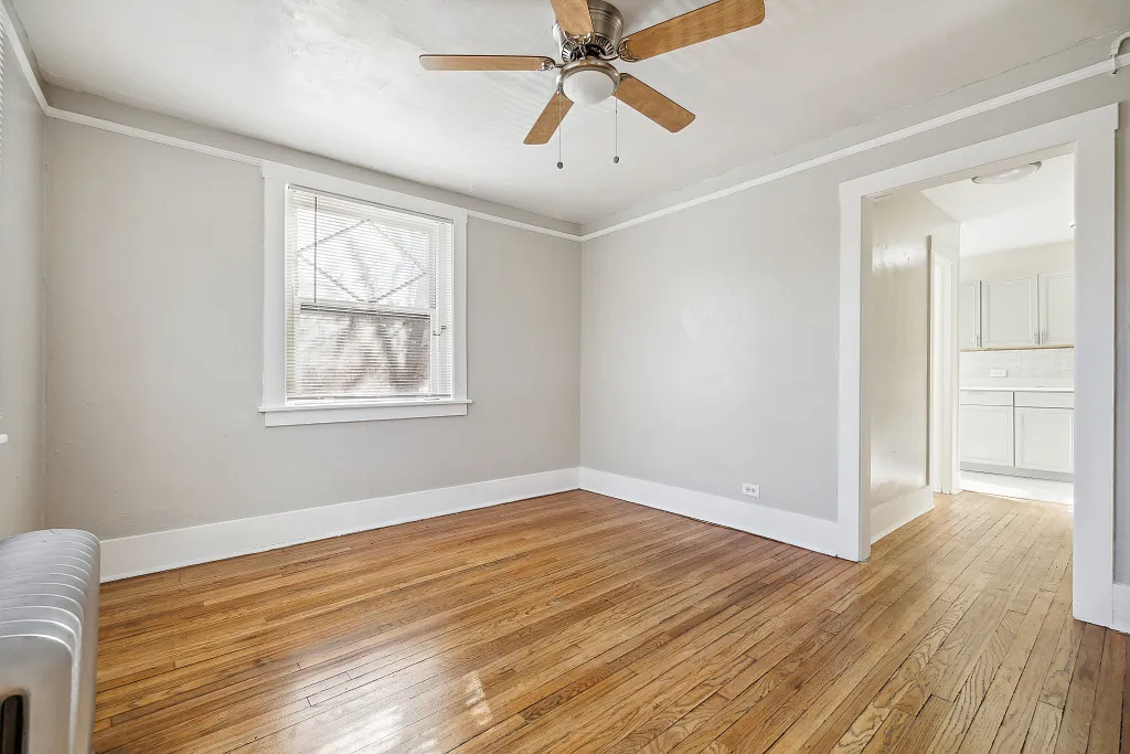 1212 Corona — Photo 4