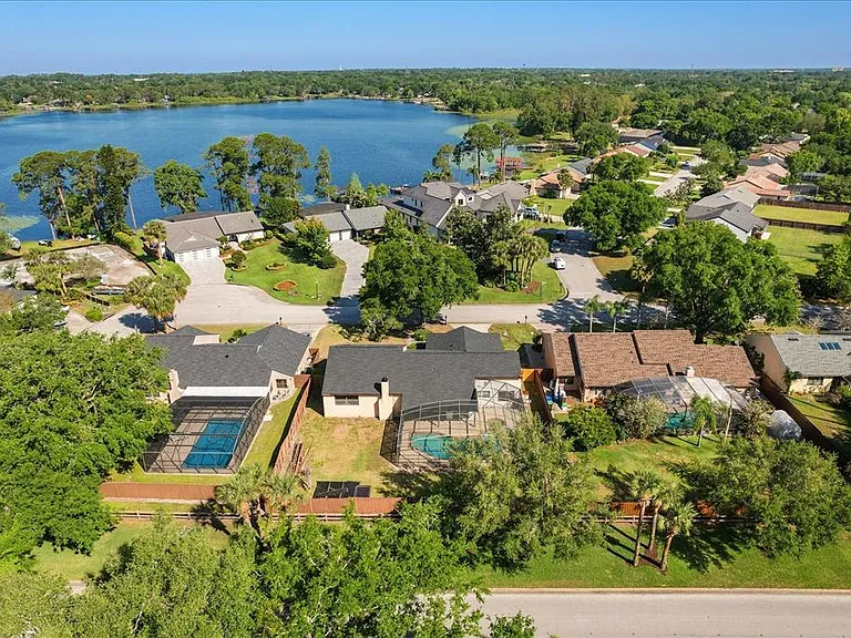 6135 Crystal View Dr — Photo 30