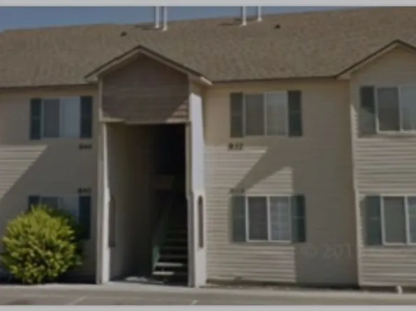 824 N White Barn Rd, Kuna, ID 83634