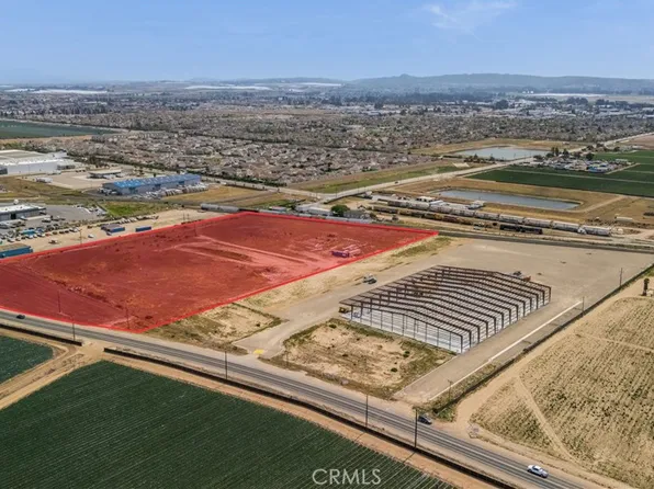 1550 W Stowell Rd #8, Santa Maria, CA 93458