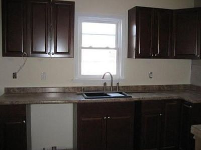 5th image of 31 Orange Ave
