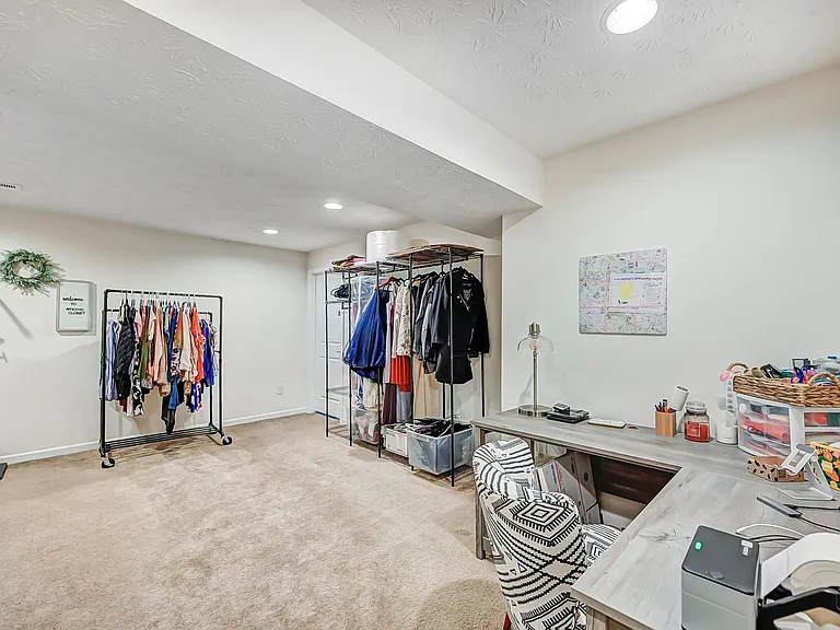 1404 Artesian Ln — Photo 46