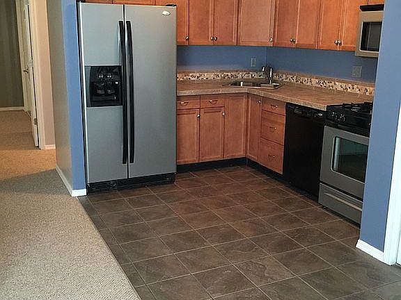 5th image of 16 Kathy Ct
