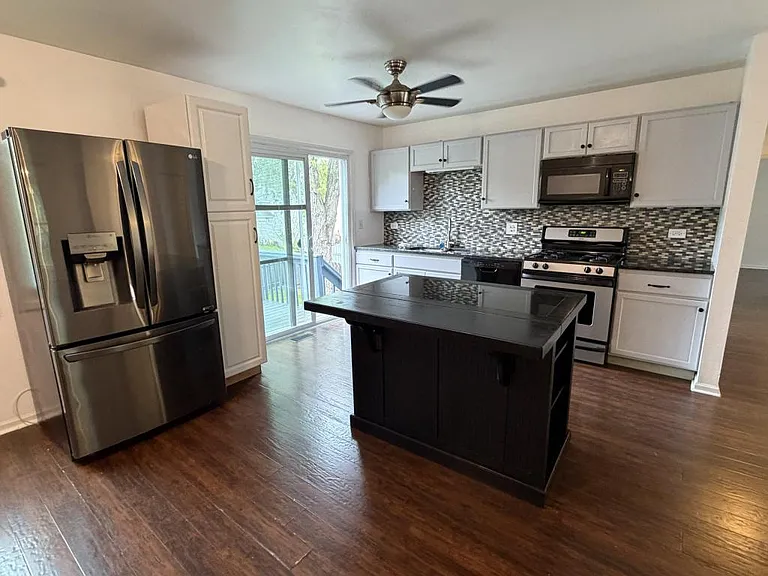 284 Hill Ave — Photo 9
