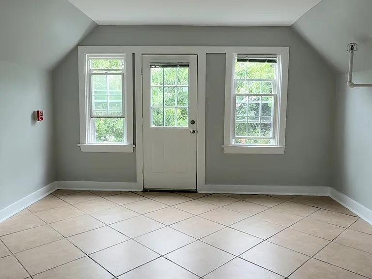 83 Scovill St #6C — Photo 9