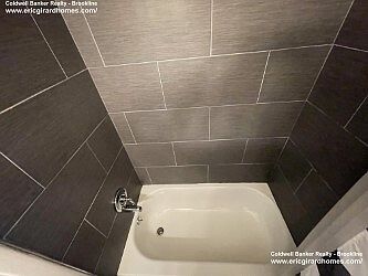 2nd image of 1050 Hancock St #36