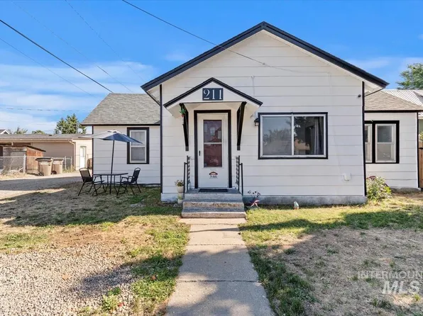 211 W 2nd St, Emmett, ID 83617