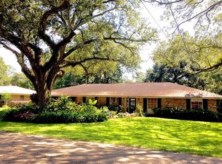 107 Brighton Dr, Lafayette, LA 70503