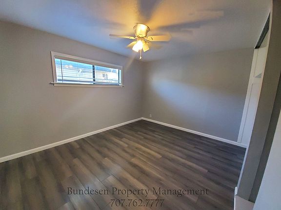 4th image of 332 Coronado Dr