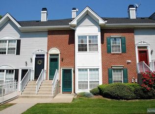 1062 Chedworth Cir, Mahwah, NJ 07430