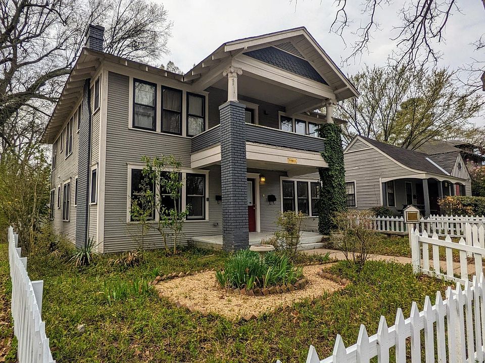 Elegant two story, four unit apartment building. Craftsman transitional design.
