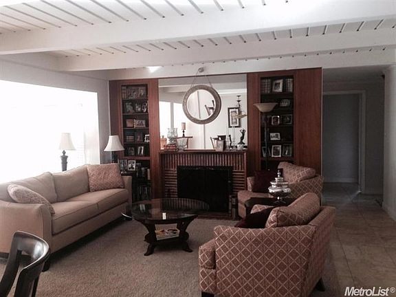 3rd image of 2448 Burgundy Way