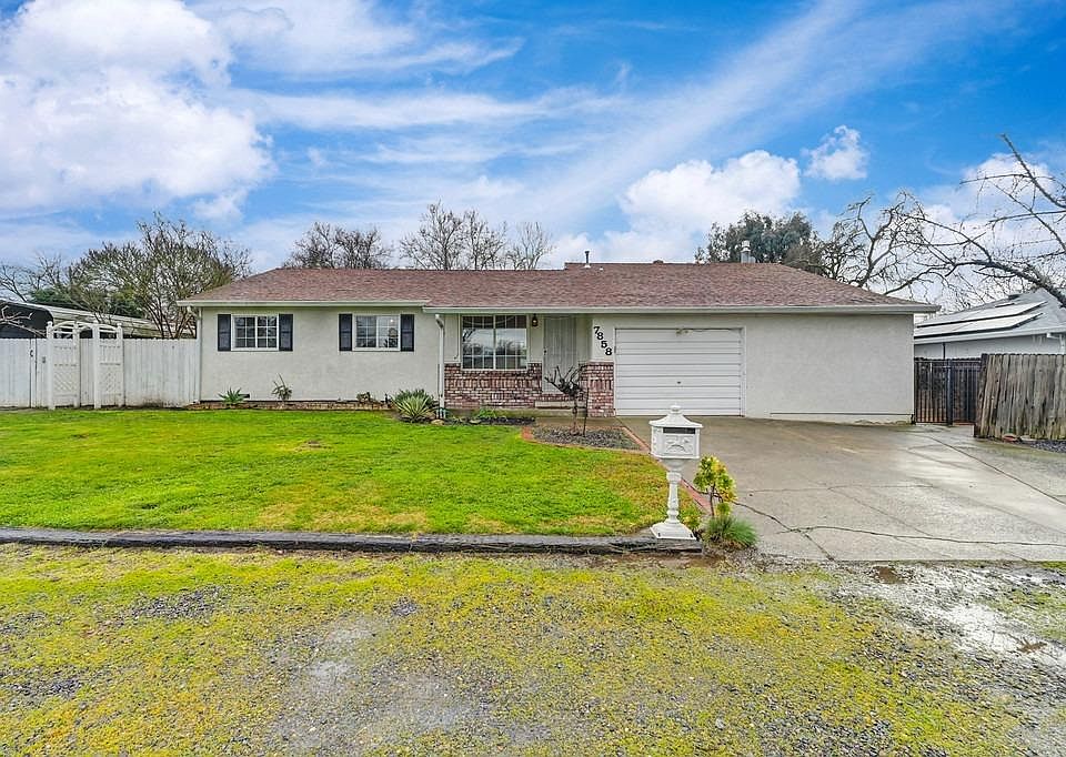 1st image of 7858 Dracena Dr
