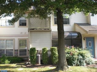 2113 Foxmeadow Dr, Royersford, PA 19468